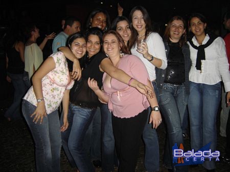 Balada: Fotos do aniversrio de Flvio e rica no Armazm da Vila