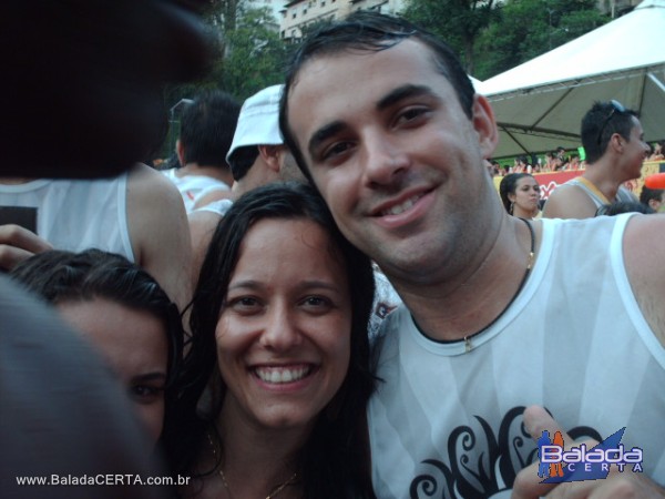 Balada: Fotos do carnaval em Ouro Preto 2009 com o Bloco do Caix�o e Show do Monobloco