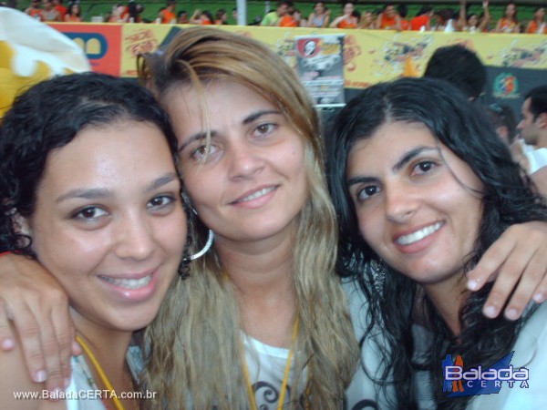 Balada: Fotos do carnaval em Ouro Preto 2009 com o Bloco do Caix�o e Show do Monobloco