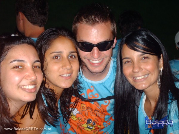 Balada: Fotos do carnaval em Ouro Preto 2009 com o Bloco da Praia