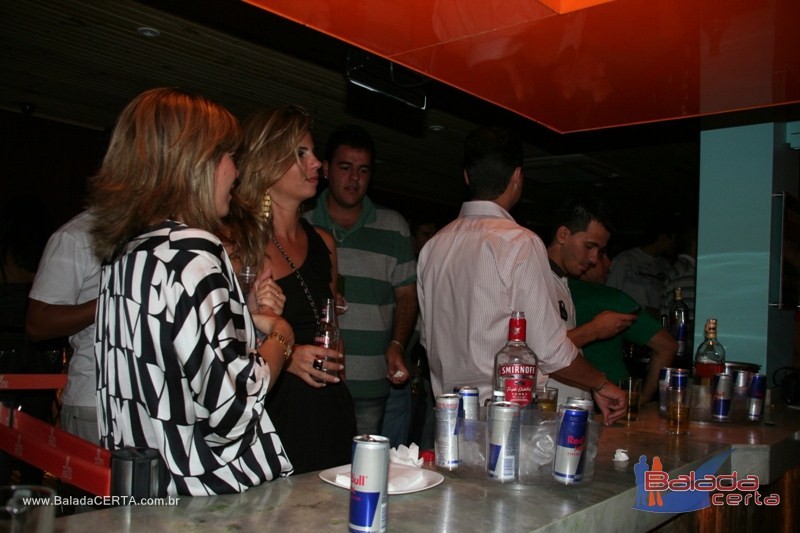 Balada: Fotos de quinta-feira na PoiZ� em �guas Claras/DF