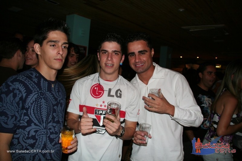 Balada: Fotos de quinta-feira na PoiZ� em �guas Claras/DF