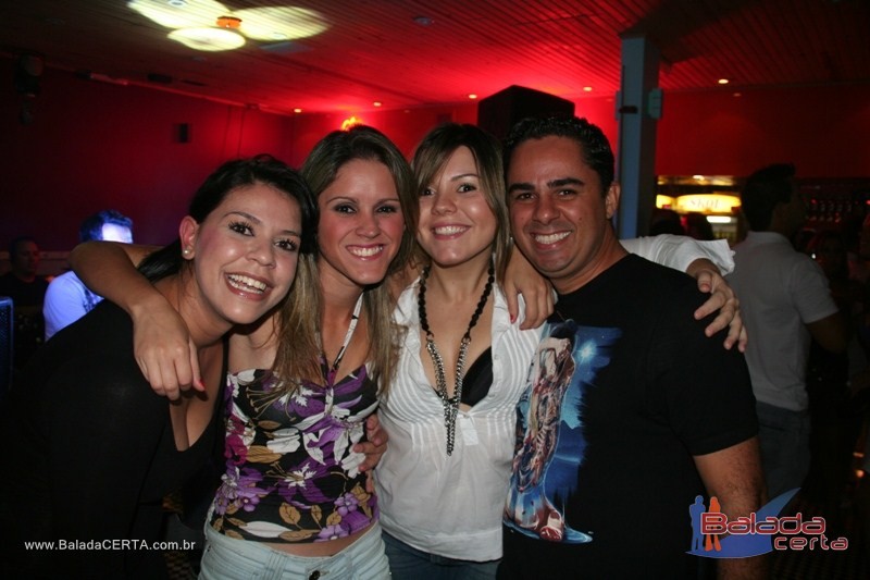 Balada: Fotos de quinta-feira na PoiZ� em �guas Claras/DF