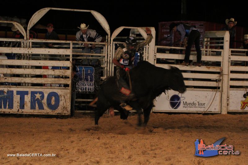 Balada: Braslia Rodeio Show - Parque Leo - DF