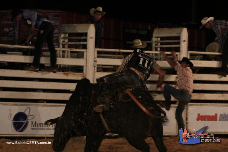 Balada: Braslia Rodeio Show - Parque Leo - DF