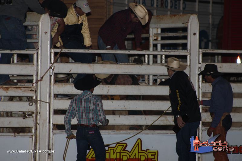 Balada: Braslia Rodeio Show - Parque Leo - DF