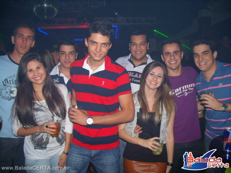 Balada: Fotos de Sexta no Vitorios Hall em Uberlandia/MG