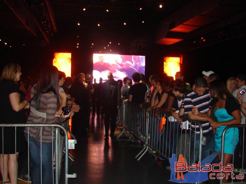 Balada: The Coliseum no Vila dos Ip�s