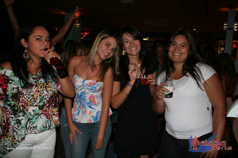 Balada: Fotos de domingo no PoiZ� em �guas Claras - DF