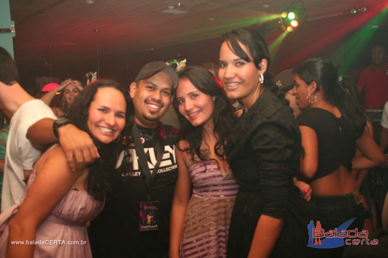 Balada: Fotos de s�bado no Poiz� em �guas Claras - DF