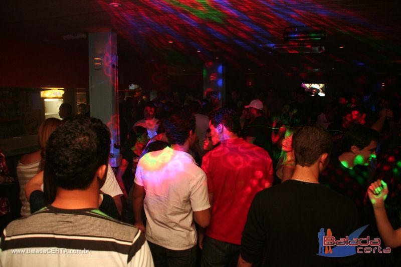 Balada: Fotos de s�bado no Poiz� em �guas Claras - DF