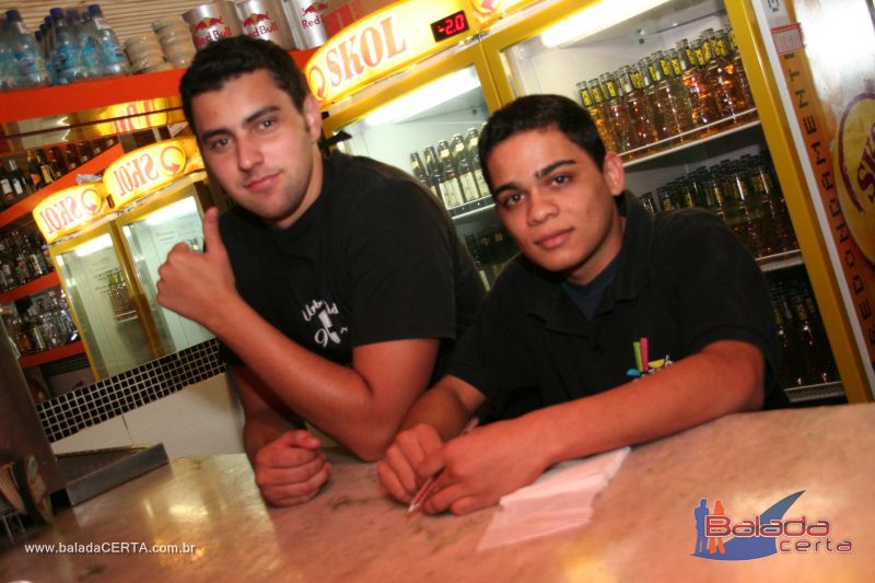 Balada: Fotos de quarta no Poiz� em �guas Claras - DF