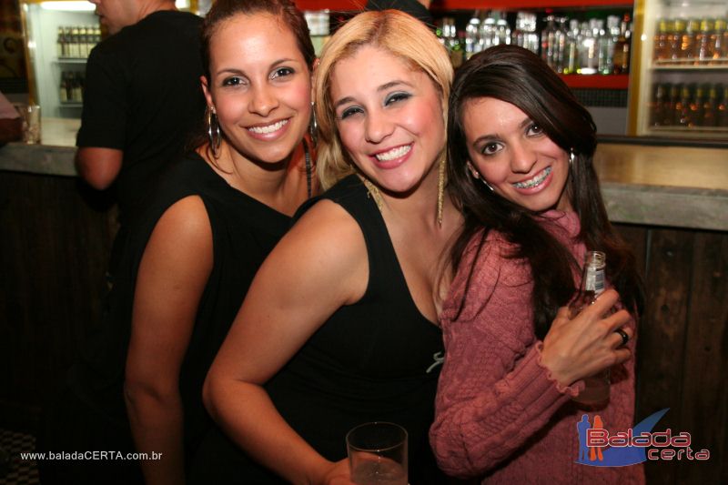 Balada: Fotos de quarta no Poiz� em �guas Claras - DF