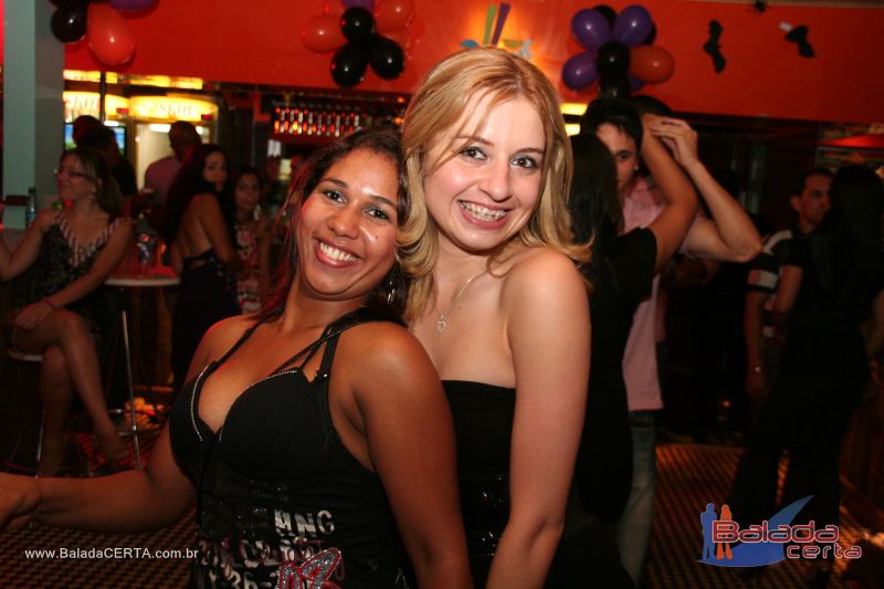 Balada: Fotos de sexta no Poiz em guas Claras - DF
