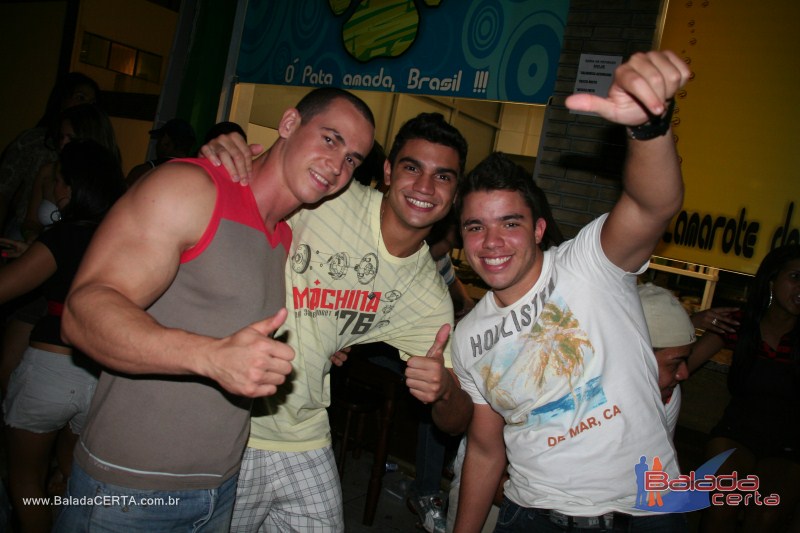 Balada: Fotos de domingo no Nana Bar em �guas Claras - DF
