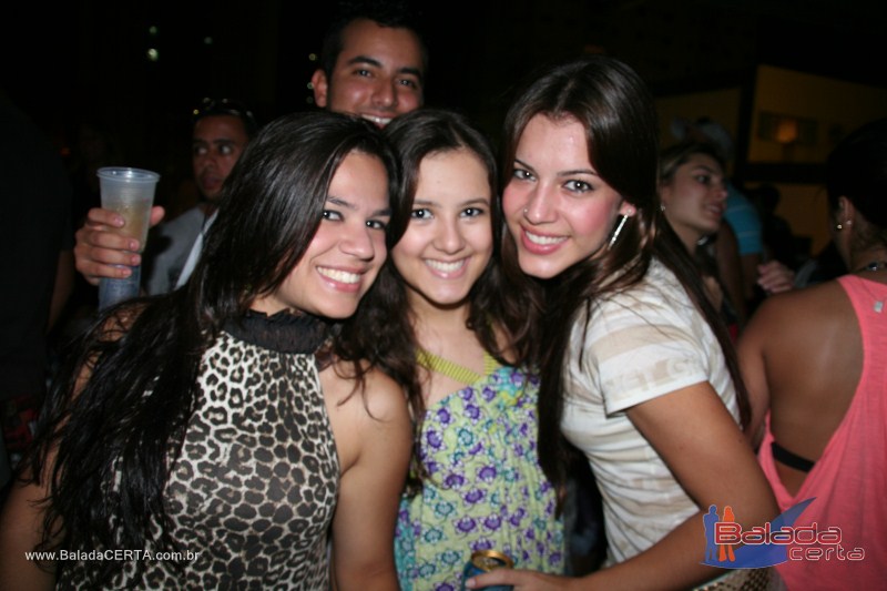Balada: Fotos de domingo no Nana Bar em �guas Claras - DF