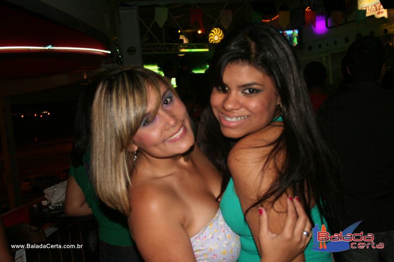 Balada: Fotos de Sexta na Plataforma do Choop na Cidade do Automovel - DF