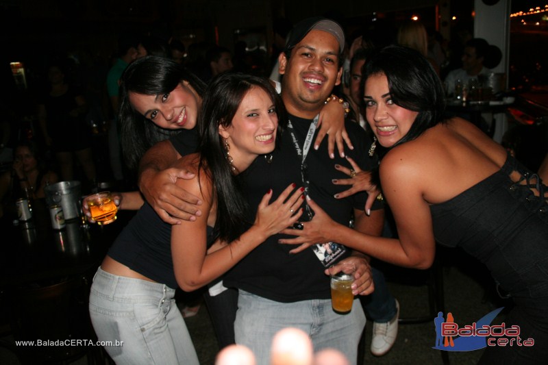 Balada: Fotos de sexta na Plataforma do Chopp na Cidade do Autom�vel - DF