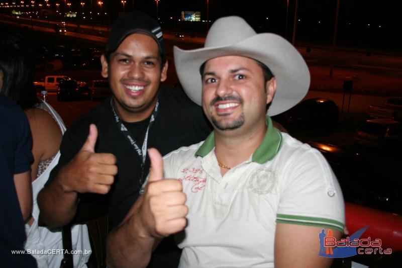 Balada: Fotos de sexta na Plataforma do Chopp na Cidade do Autom�vel - DF