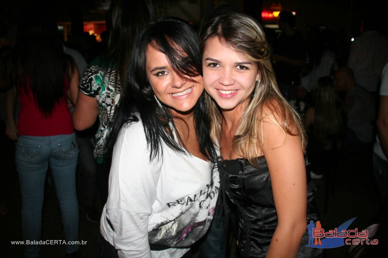 Balada: Fotos de sexta na Plataforma do Chopp na Cidade do Autom�vel - DF