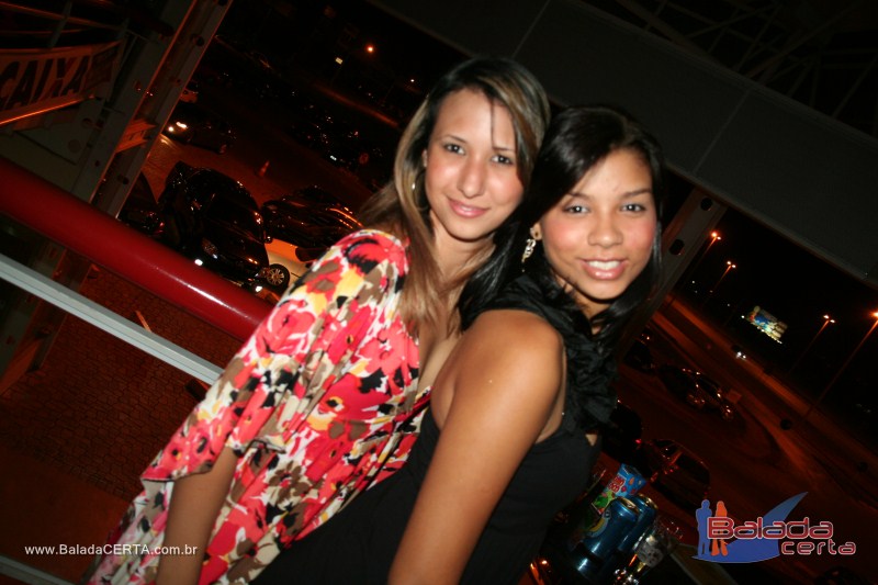 Balada: Fotos de sexta na Plataforma do Chopp na Cidade do Autom�vel - DF