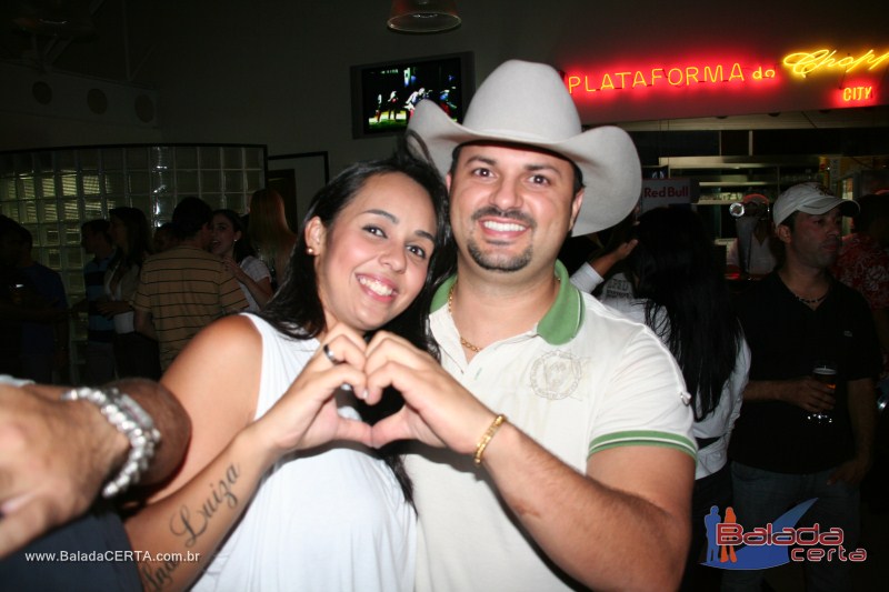 Balada: Fotos de sexta na Plataforma do Chopp na Cidade do Autom�vel - DF