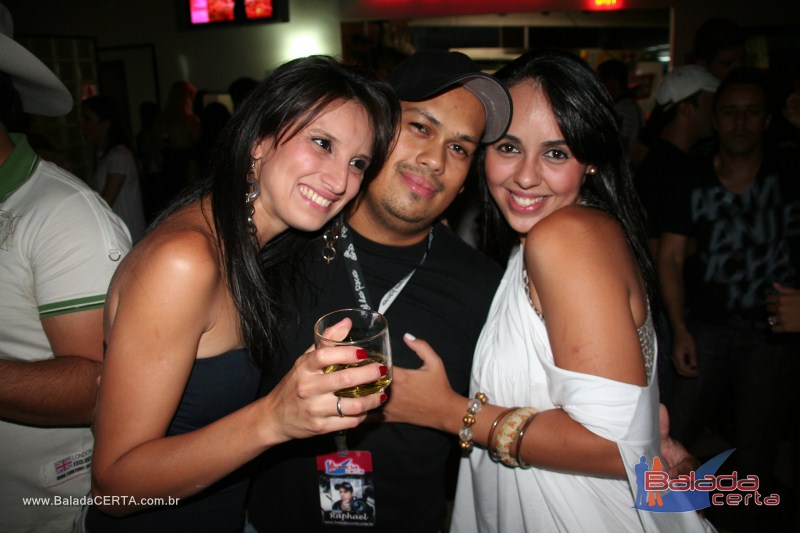 Balada: Fotos de sexta na Plataforma do Chopp na Cidade do Autom�vel - DF