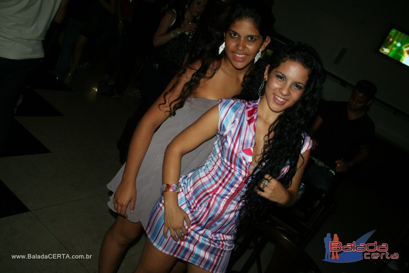 Balada: Fotos de sexta na Plataforma do Chopp na Cidade do Autom�vel - DF