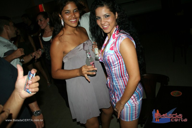 Balada: Fotos de sexta na Plataforma do Chopp na Cidade do Autom�vel - DF