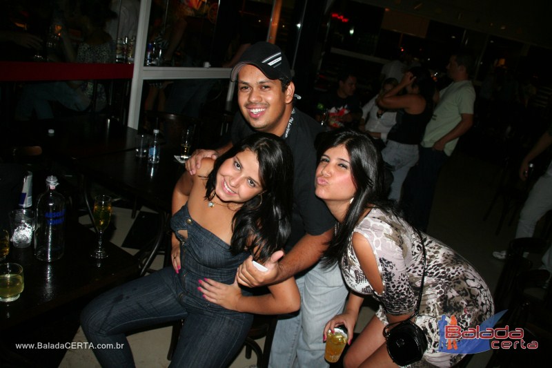 Balada: Fotos de sexta na Plataforma do Chopp na Cidade do Autom�vel - DF