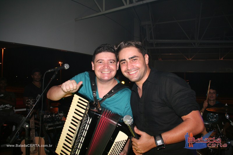 Balada: Fotos de sexta na Plataforma do Chopp na Cidade do Autom�vel - DF