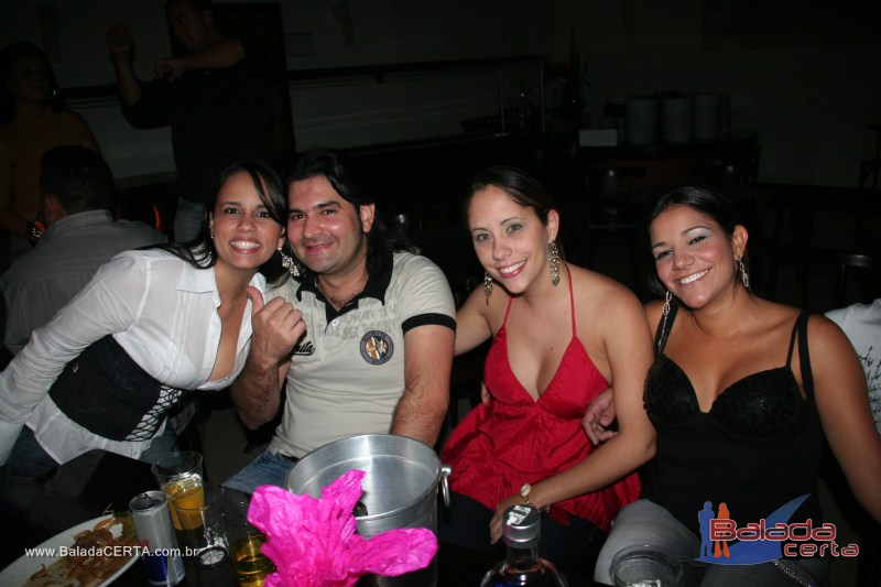 Balada: Fotos de sexta na Plataforma do Chopp na Cidade do Autom�vel - DF