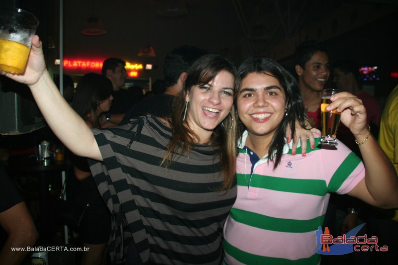 Balada: Fotos de sexta na Plataforma do Chopp na Cidade do Autom�vel - DF