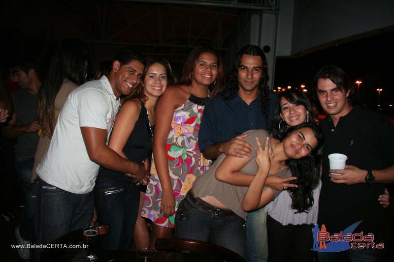 Balada: Fotos de sexta na Plataforma do Chopp na Cidade do Autom�vel - DF