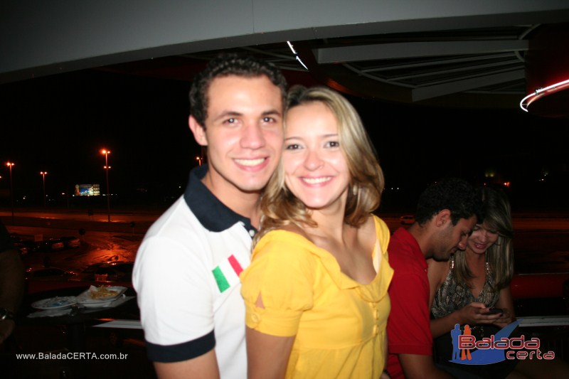 Balada: Fotos de sexta na Plataforma do Chopp na Cidade do Autom�vel - DF