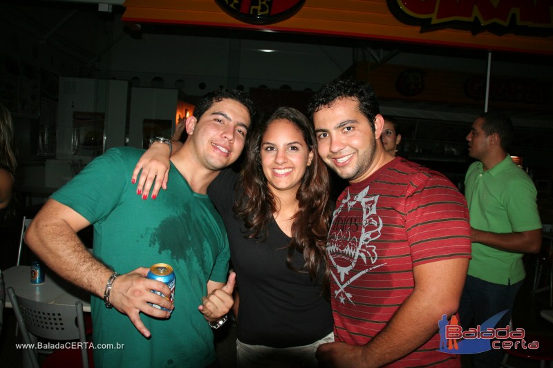 Balada: Fotos de sexta na Plataforma do Chopp na Cidade do Autom�vel - DF