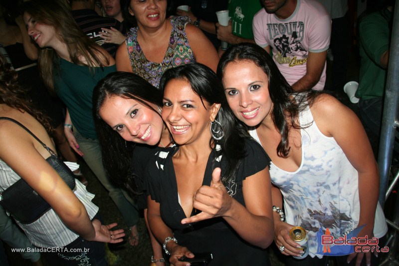 Balada: Fotos de sexta na Plataforma do Chopp na Cidade do Autom�vel - DF