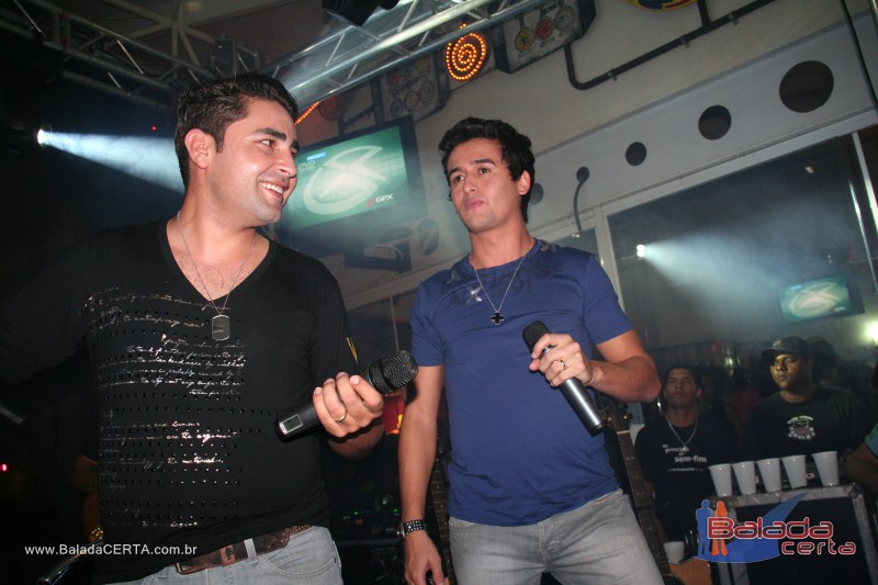 Balada: Fotos de sexta na Plataforma do Chopp na Cidade do Autom�vel - DF