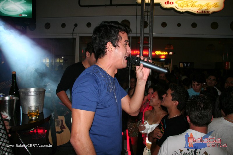 Balada: Fotos de sexta na Plataforma do Chopp na Cidade do Autom�vel - DF