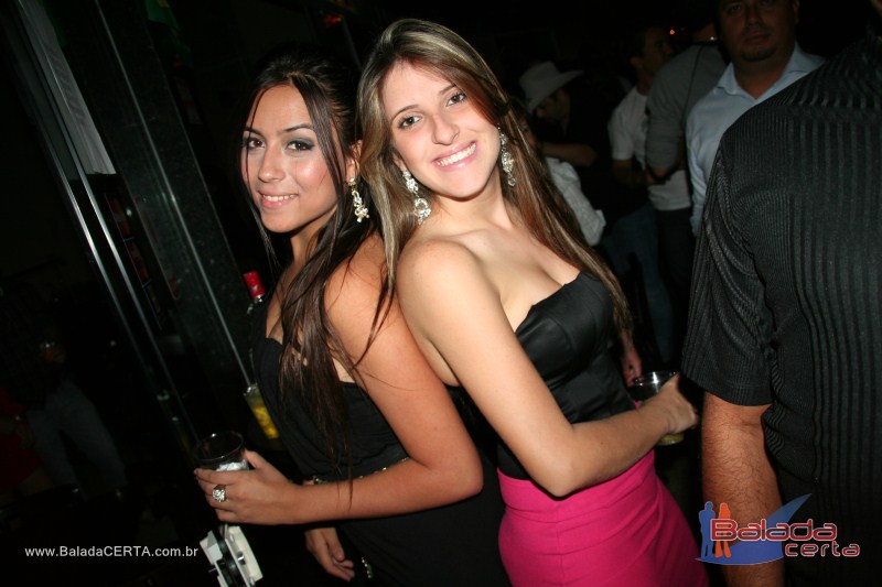 Balada: Fotos de sexta na Plataforma do Chopp na Cidade do Autom�vel - DF 