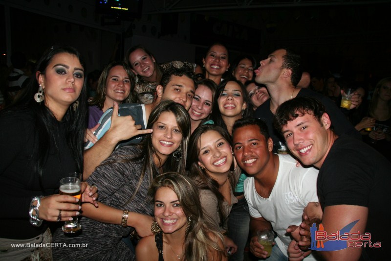 Balada: Fotos de sexta na Plataforma do Chopp na Cidade do Autom�vel - DF 