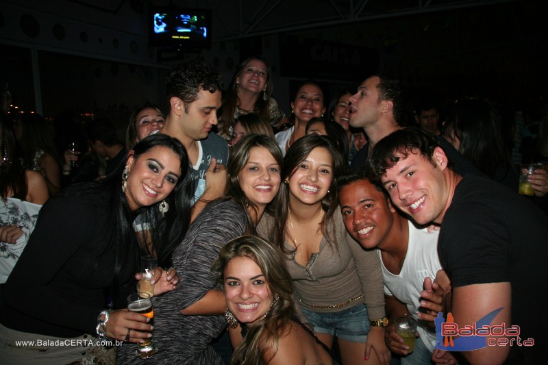 Balada: Fotos de sexta na Plataforma do Chopp na Cidade do Autom�vel - DF 