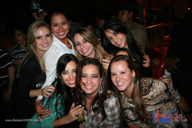 Balada: Fotos de sexta na Plataforma do Chopp na Cidade do Autom�vel - DF 