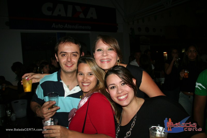 Balada: Fotos de sexta na Plataforma do Chopp na Cidade do Autom�vel - DF 