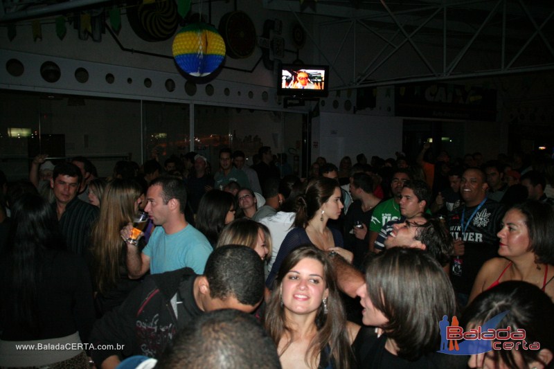 Balada: Fotos de sexta na Plataforma do Chopp na Cidade do Autom�vel - DF