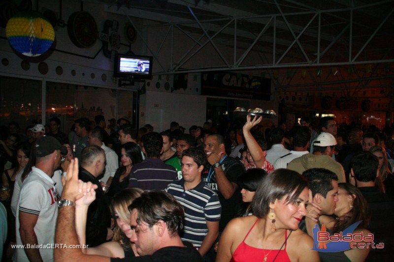 Balada: Fotos de sexta na Plataforma do Chopp na Cidade do Autom�vel - DF