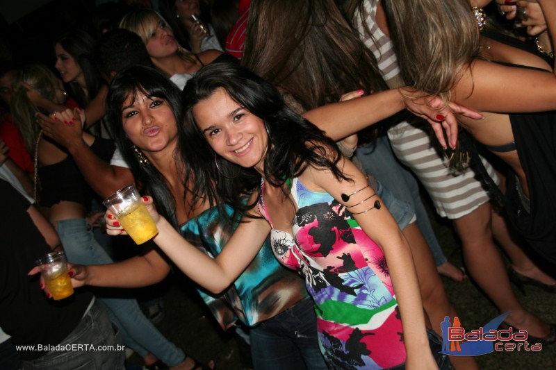 Balada: Fotos de sexta na Plataforma do Chopp na Cidade do Autom�vel - DF
