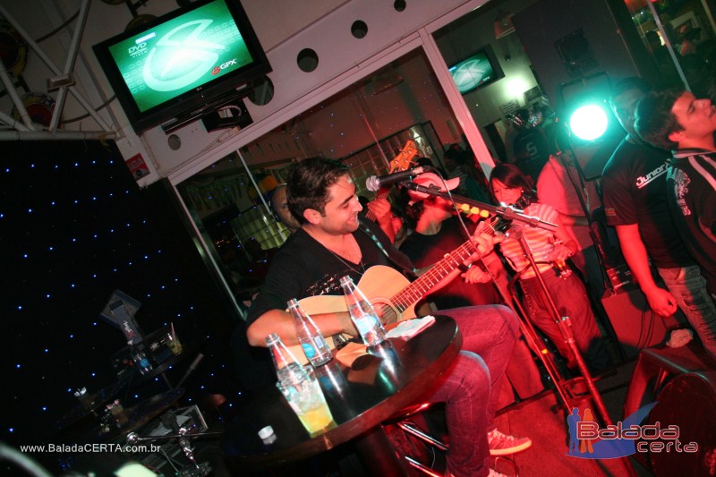 Balada: Fotos de sexta na Plataforma do Chopp em Cidade do Autom�vel - DF