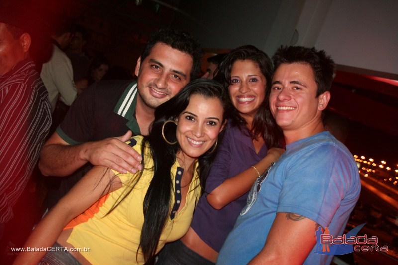 Balada: Fotos de sexta na Plataforma do Chopp em Cidade do Autom�vel - DF