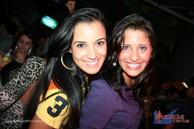 Balada: Fotos de sexta na Plataforma do Chopp em Cidade do Autom�vel - DF